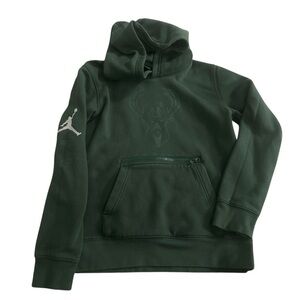Air Jordan Milwaukee Bucks Logo Pullover Hoodie Youth Medium 8/10